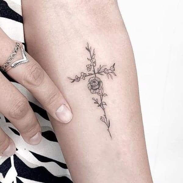 35 Stunning Cross Tattoo Designs For Women (2021)